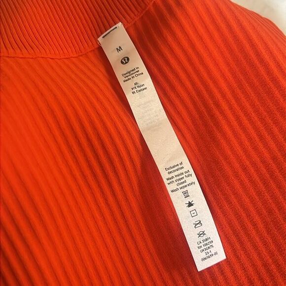 LULULEMON ATHLETICA NWT OPENED BACK HALF-ZIP SWEATER SIZE M‎ - Picture 7 of 7